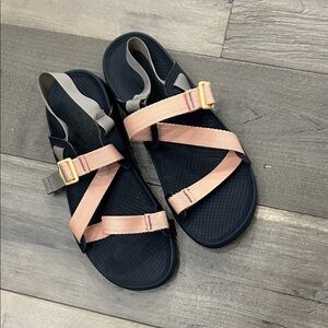 Womens Chacos Sandals